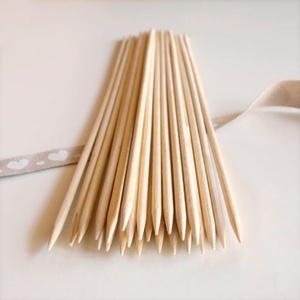 PINCHOS DE BAMBU 20cm